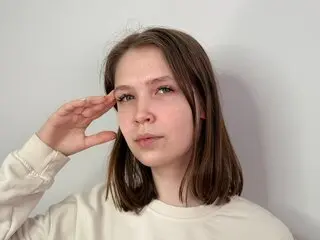 Free free videos GuinevereDaunt