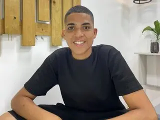 Hd nude toy LukassCaballero