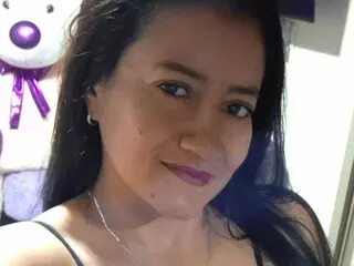 Pics show show MariaJohson